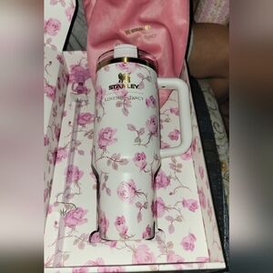 Stanley Love Shack X Fancy 40 oz rose tumbler